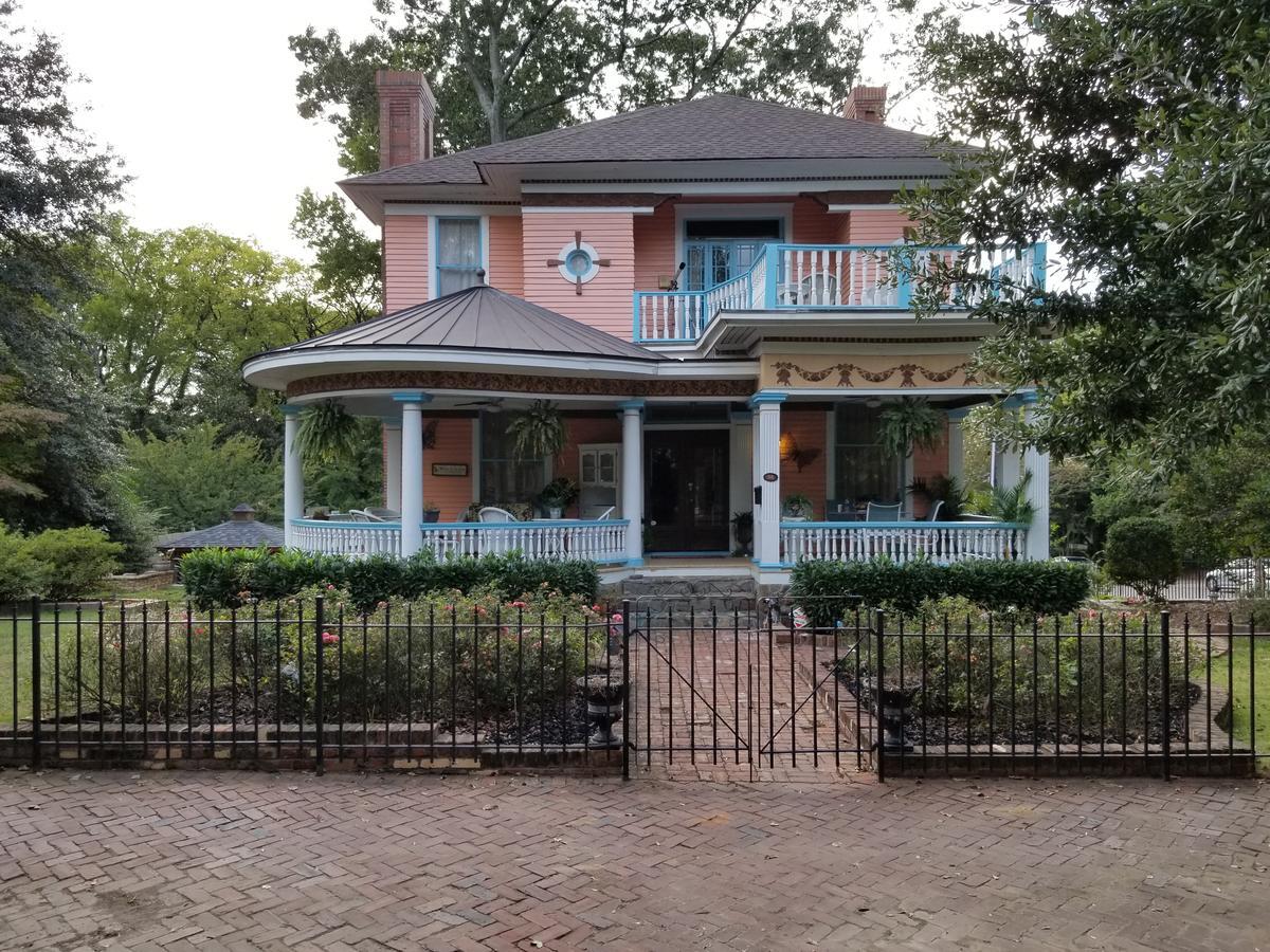 The Peach House Bed & Breakfast Atlanta Exterior photo