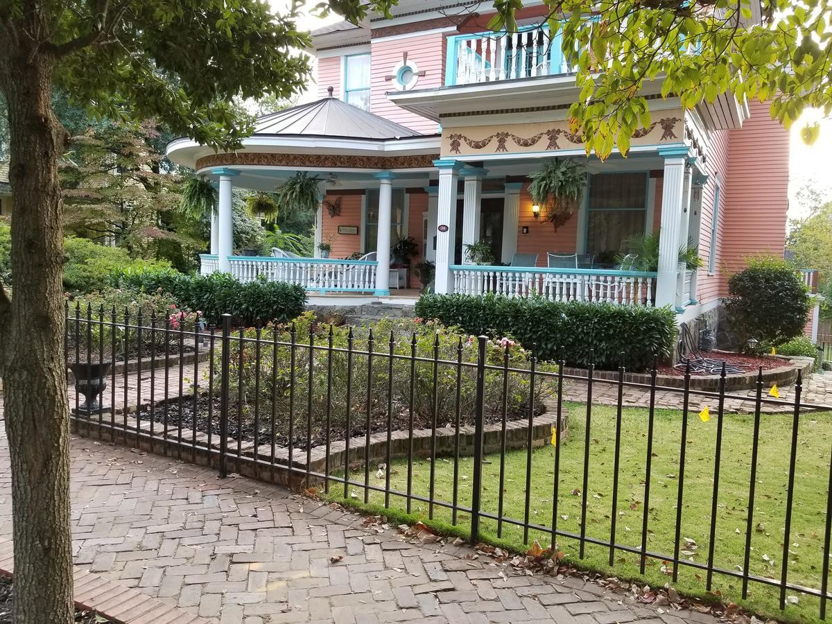 The Peach House Bed & Breakfast Atlanta Exterior photo